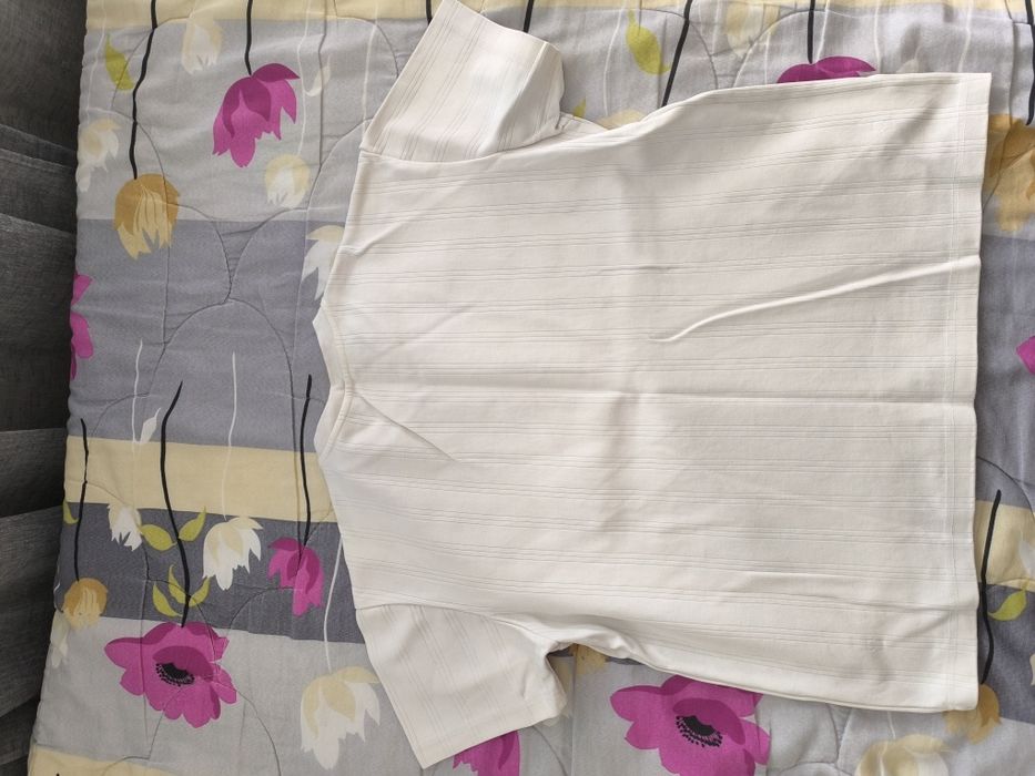 Мъжка бяла тениска