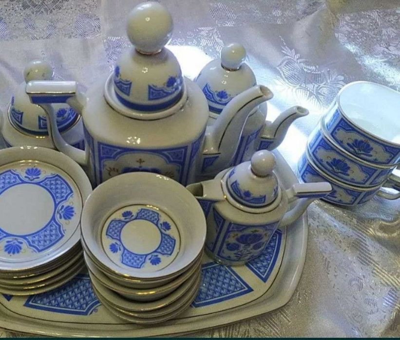 Чайный сервиз на 6 персон