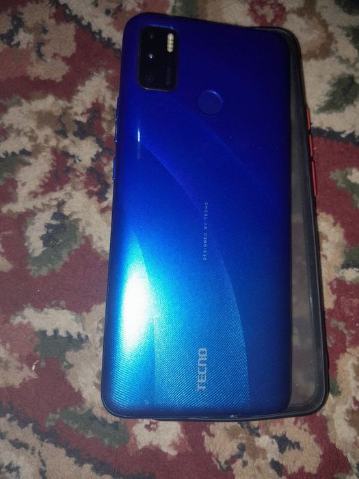 Tecno Spark 5air. 800000 kelishiladi.