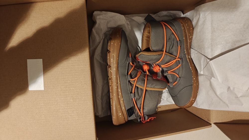 Ghetute/adidasi Camper, nou, 28