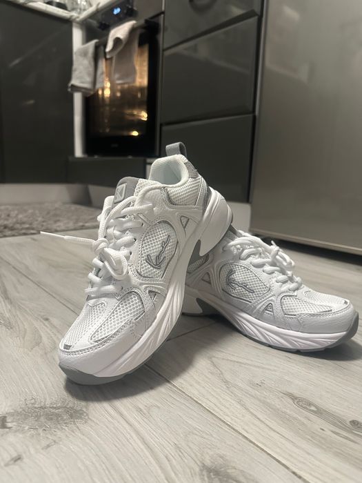 Karl Kani Чисто нови