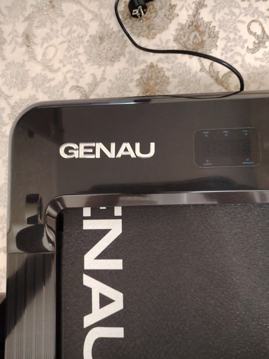 Беговая дорожка GENAU