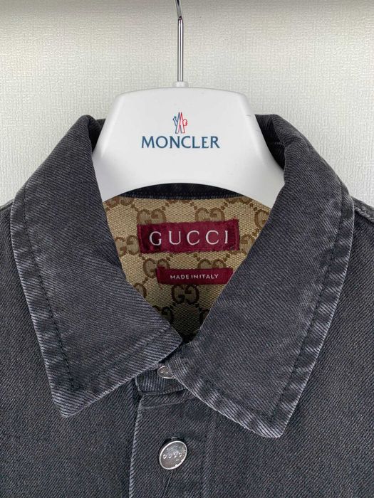 Gucci Noul set GG-decorat cu haină de fum. Zece zile