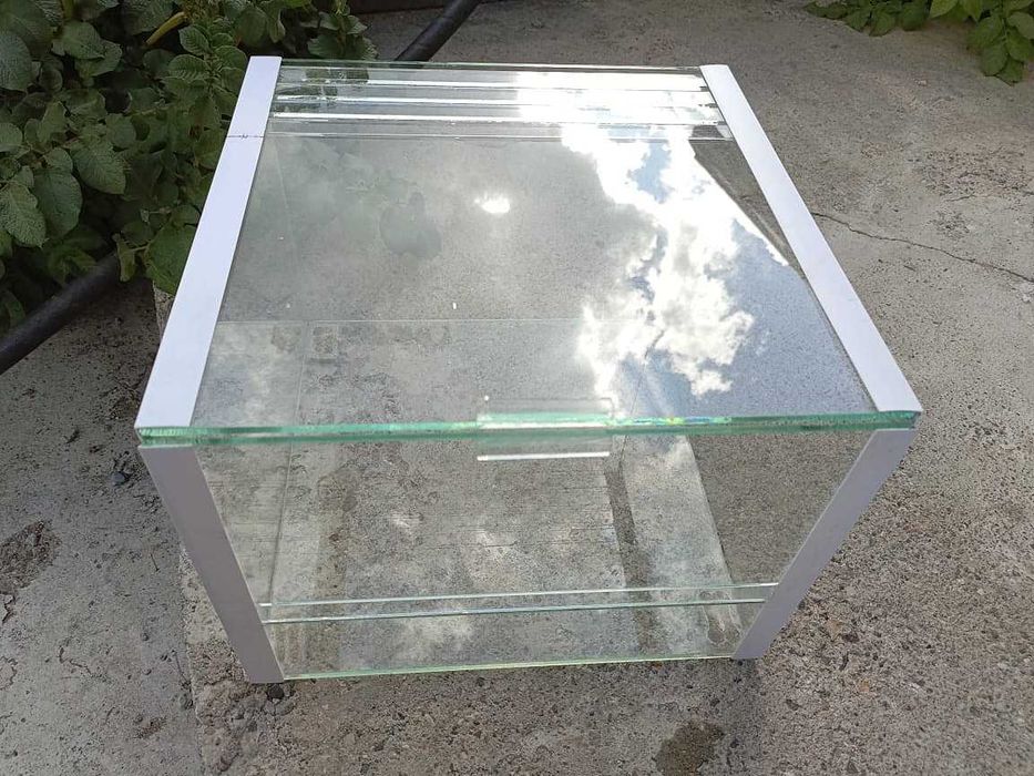 Террариум 30х30х25см.