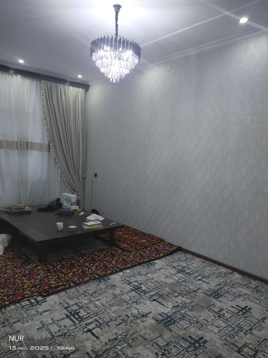 Uy sotiladi. Yangi masjid, Termiz palace mehmonxonasi orqa tomonida..