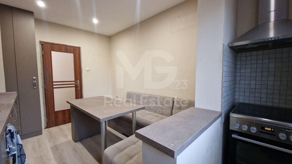 Продава се Двустаен апартамент в Пловдив, Кючук Париж - 70 кв.м за 918 €/кв.м - Снимка #8