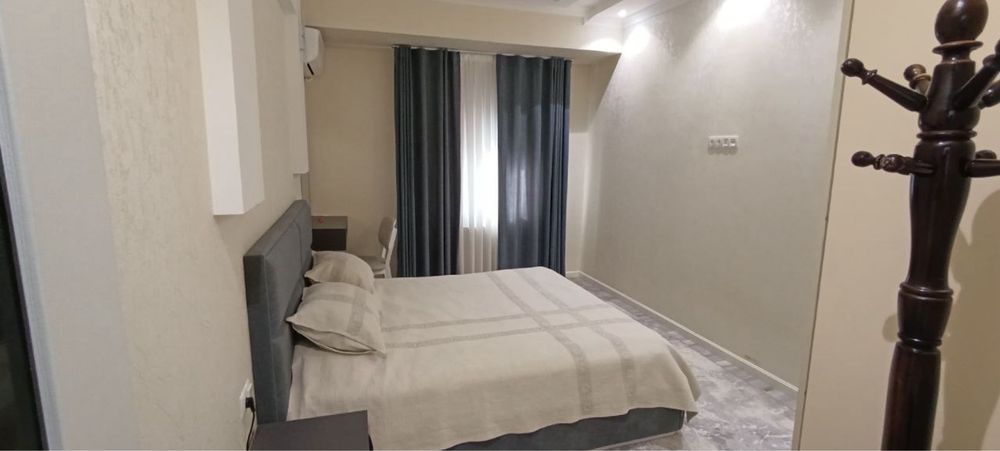 Ibn sino 1, 21-14. 8 etaj, 3 xona, 94 kv.