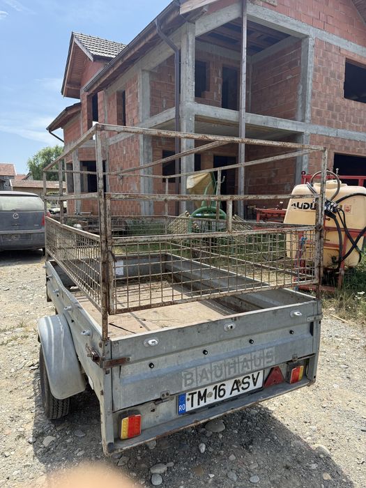 Vand sau schimb Remorca 750kg cu prelata