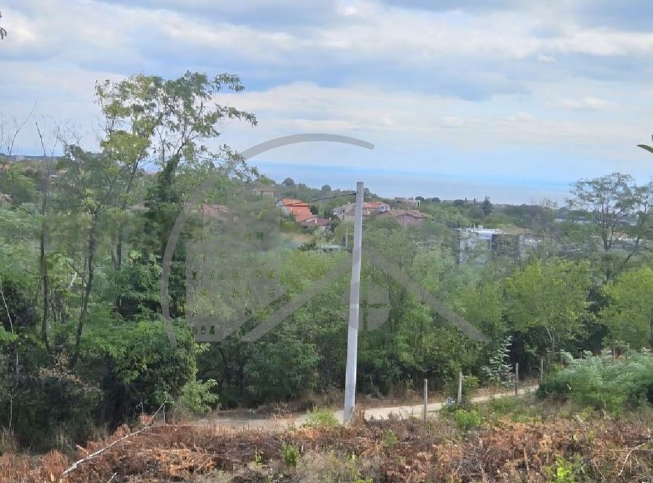 Продава се Парцел в Варна, м-т Траката - 485 кв.м за 295 €/кв.м - Снимка #2