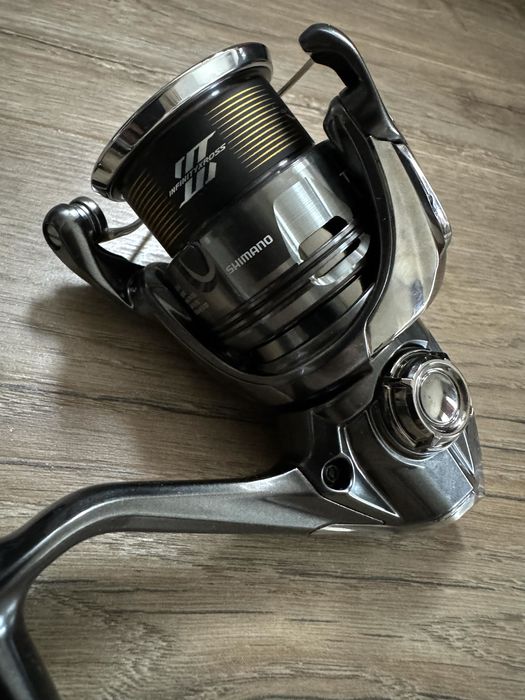 Mulineta Shimano Twin Power 2500 S