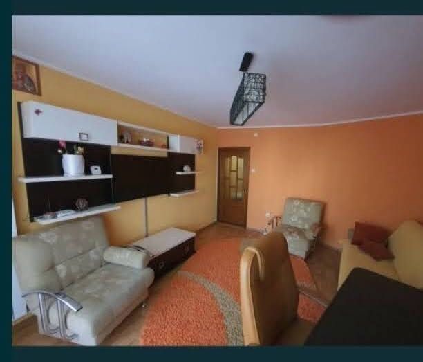 Vand Apartament Micro 21