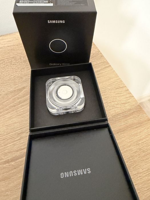Samsung galaxy ring  11