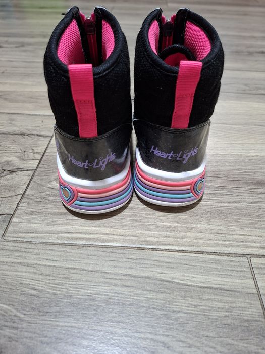 Ghete Skechers nr 31