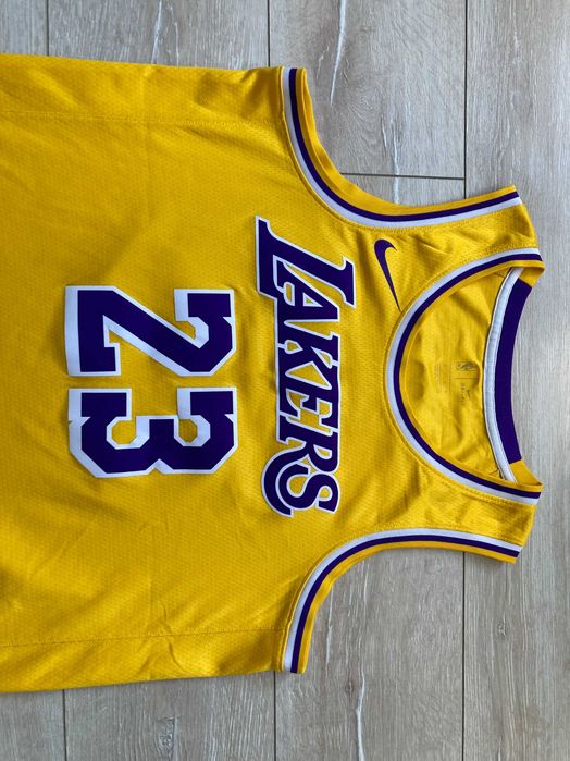NBA Nike LA Lakers LeBron James Найк баскетболен потник размер L