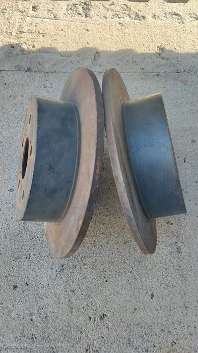 Задние тормозные диски Camry 40