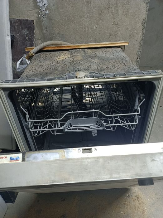 Посудомойка Bosch встроенная
