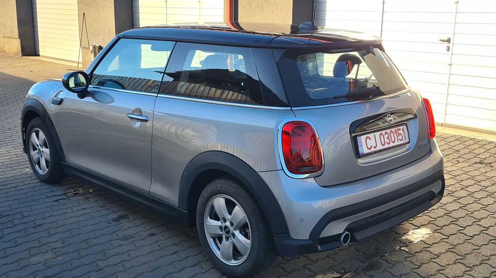 MINI COOPER Essential Trim--CAR VERTICAL disponibil