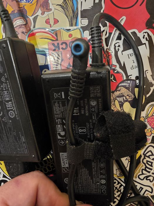 HP 45W - Оригинално зарядно - кръгла букса