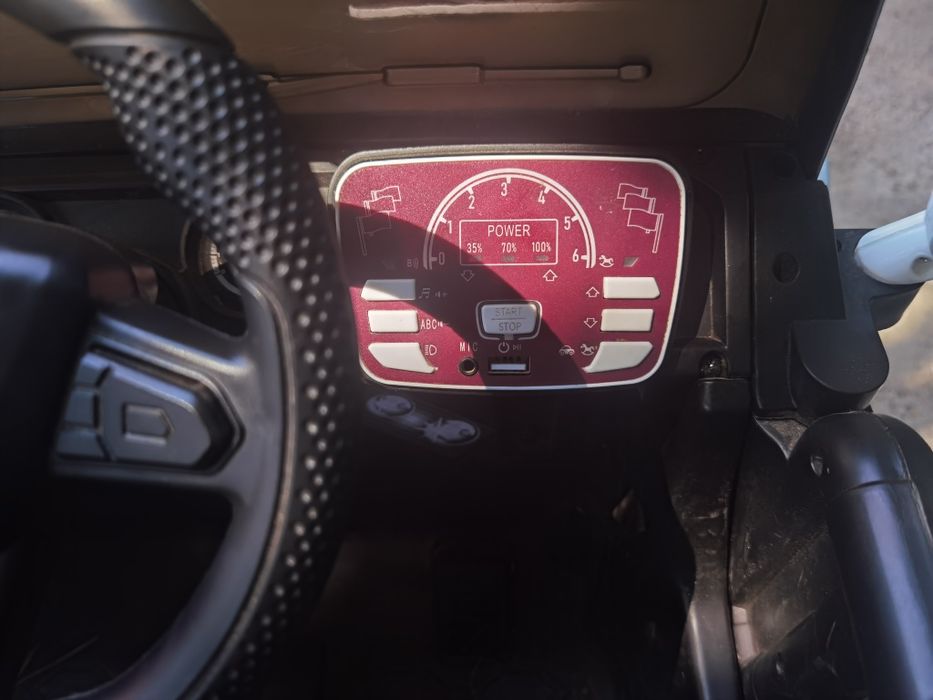 Акумулаторни джипове