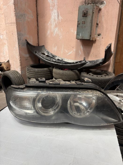 Десен фар Bmw X5 E53