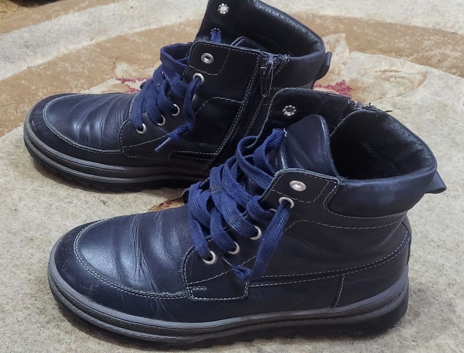 Демисезонные кожаные ботинки для мальчика