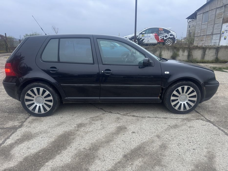 Volkswagen Golf 2001 benzină, 990 € — imagine 5