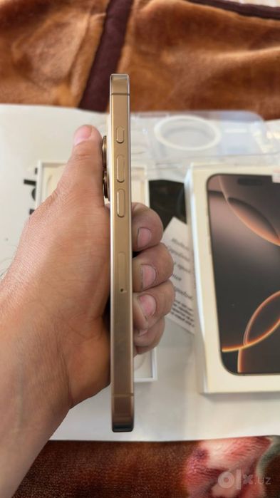 Iphone 16 pro 256 gb sim + esim 88 % batarea