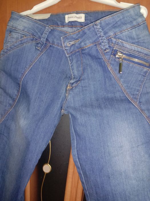 Продам джинсы.    .