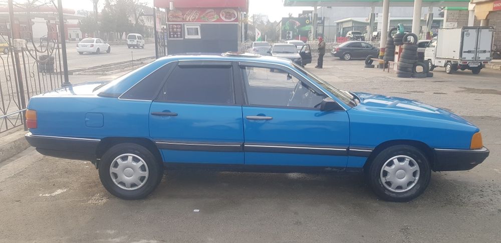 Продам Ауди100с3  в хорошим состояние