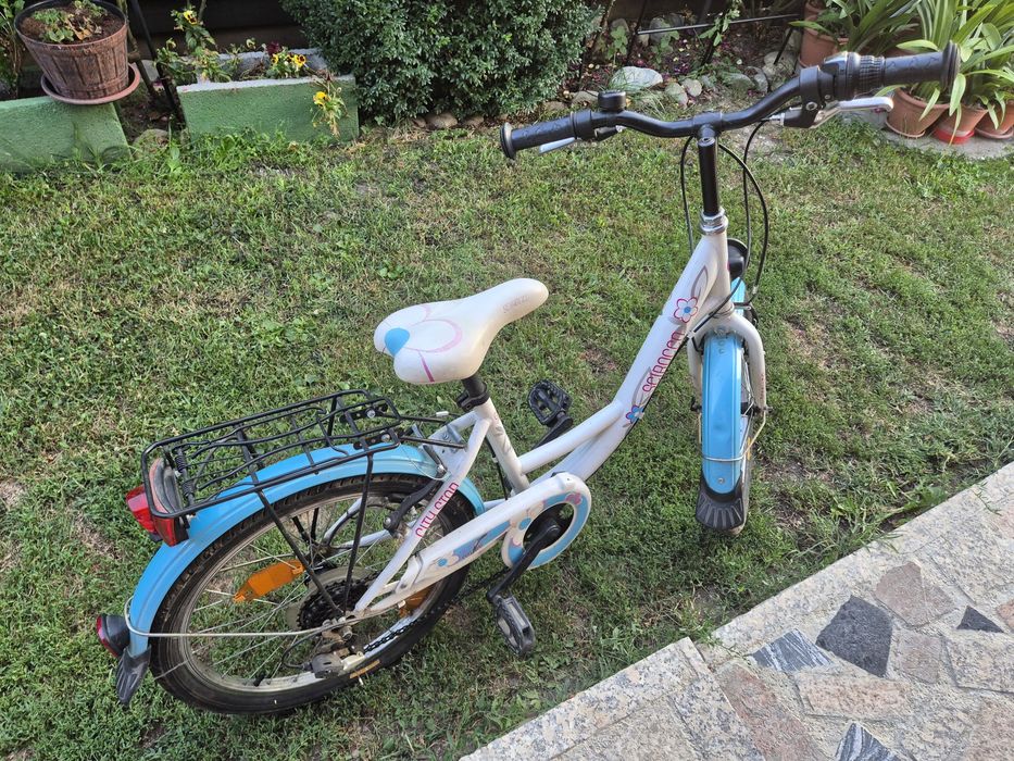 Vând bicicleta copii