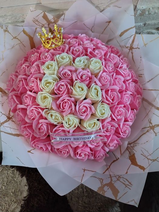 Buchete, aranjamente trandafiri de sapun 1 martie 8 martie