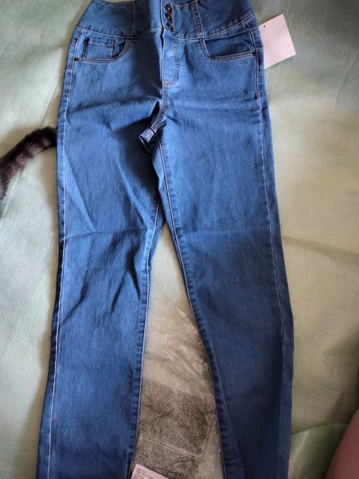 Продам одежду, новая.