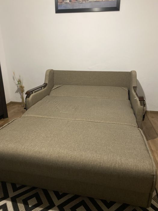 Vând canapea, 140x200cm