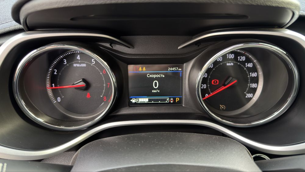 Продам Tracker 2 premier