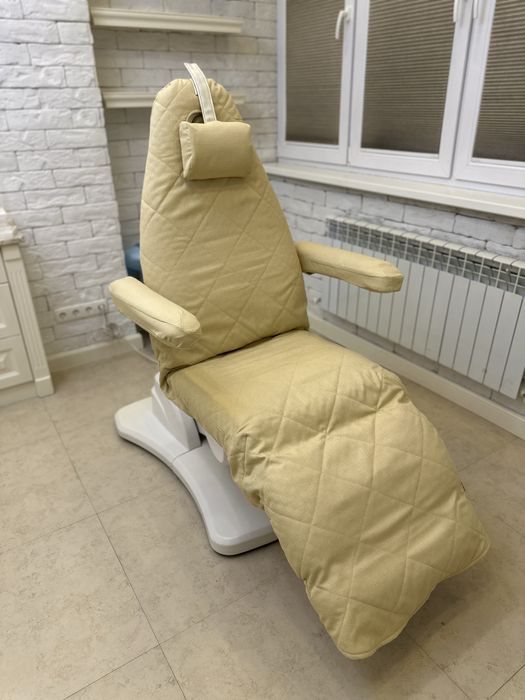 Кушетка косметологическая