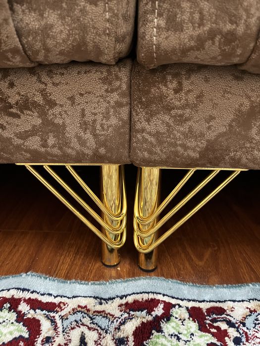 Срочно продаем диван !