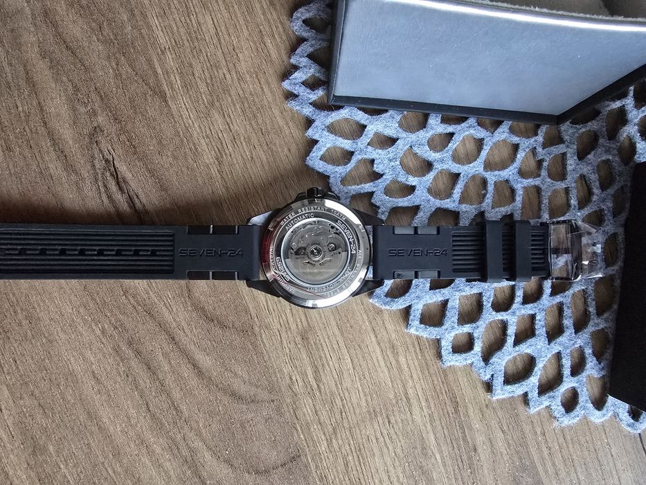 Часовник Seven-24 Automatic