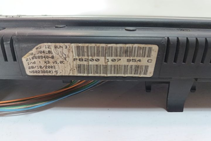 Ceasuri bord P8200107954C Renault Scenic a 2-a generatie