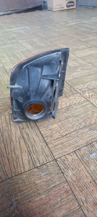 Продам поворотник