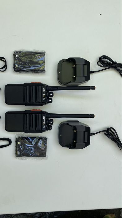 Set 2 stații radio walkie-talkie Retevis RT24V