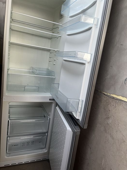 Холодильник сатылады