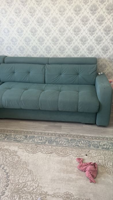 Продаю диван угловой