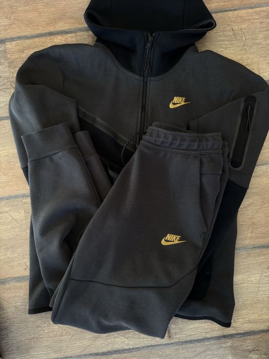 Nike tech fleece размер S