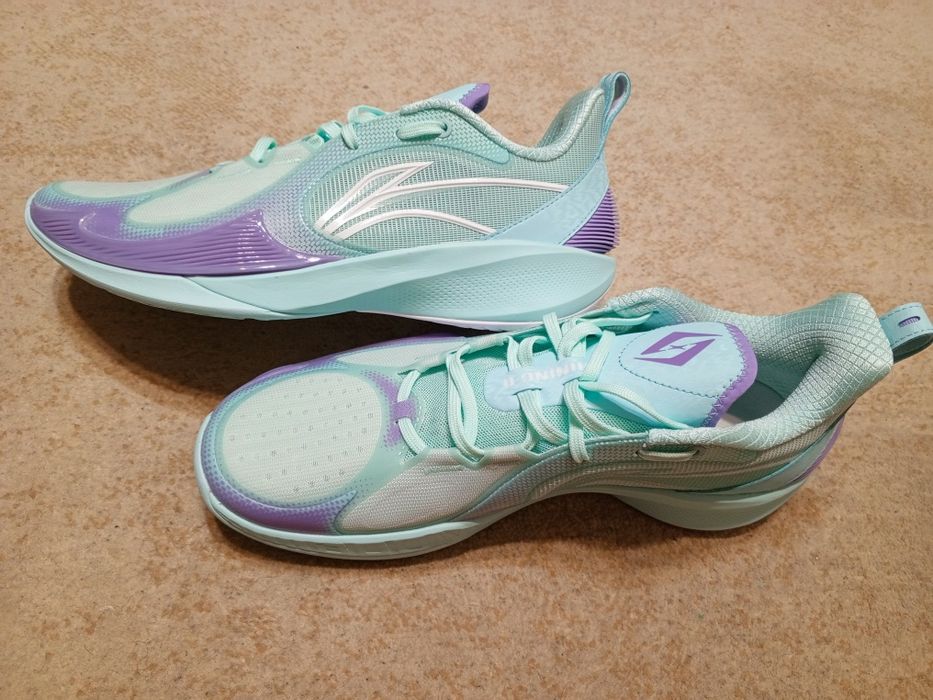 Новые кроссы,  Li ning, 45 размер, оригинал