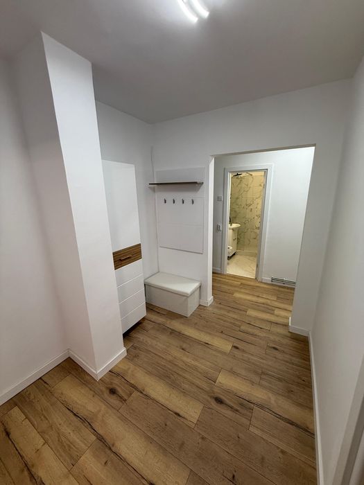 2 camere- 54 mp- etaj 1- Mircea cel Batran- 430 euro