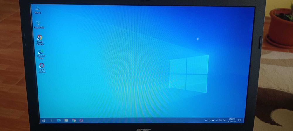 Acer Aspire E5-571 - i7-5500U 2.40GHz - 4GB RAM - 500GB HDD