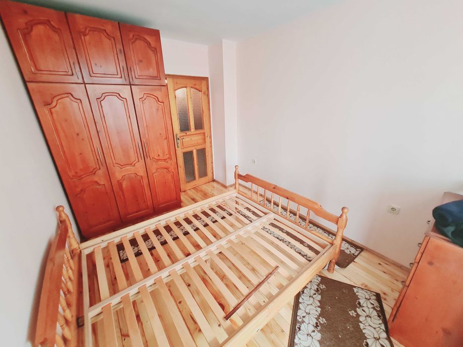 Дава се под наем Тристаен апартамент в Бургас, Братя Миладинови - 80 кв.м за 255 € - Снимка #3