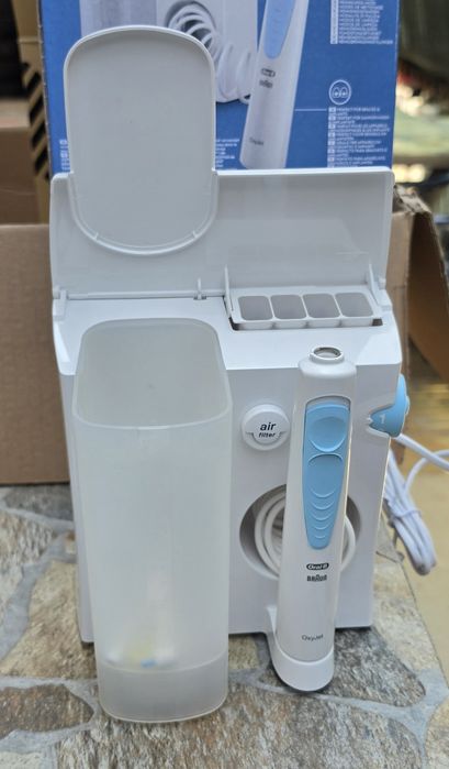 Зъбен душ Oral-B
