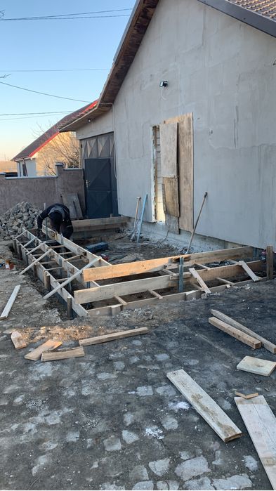 Executăm tencuială mecanizată, rigips, finisaje și garduri în jud. Constanta