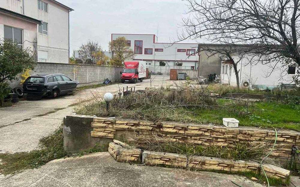 Продава се Промишлена сграда в Търговище, Център - 1628 кв.м за 306 €/кв.м - Снимка #7